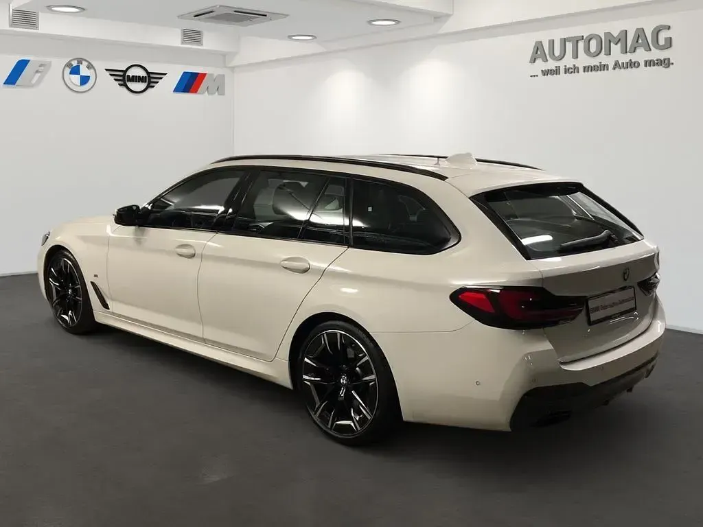 Gebraucht BMW 540 Performance 340 PS (250 kW) 2023 Weiß Limousine