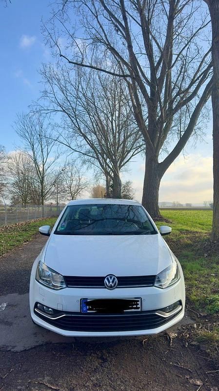 Gebraucht VW Polo Allstar 75 PS (55 kW) 2016 Weiß Kleinwagen
