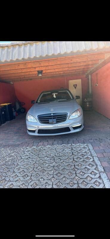 Grau Gebraucht 2007 Mercedes S63L AMG AMG Limousine | 12.000 € - Bild 1/4