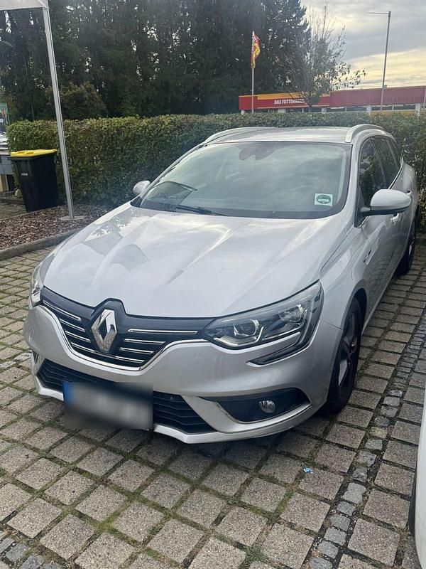Silber Gebraucht 2017 Renault Mégane GrandTour Intens Kombi | 9.000 € (Superpreis) - Bild 1/4