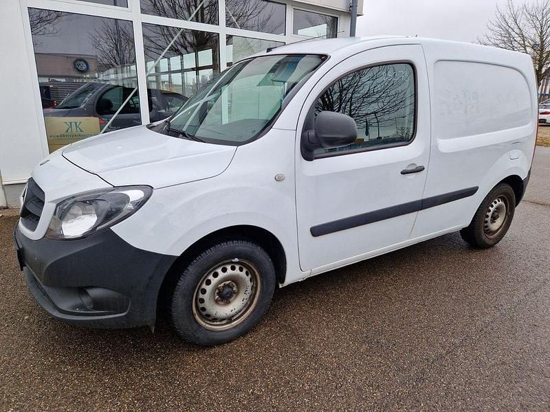 Gebraucht Mercedes Citan 111 110 PS (80 kW) 2019 Weiß Van / Kleinbus