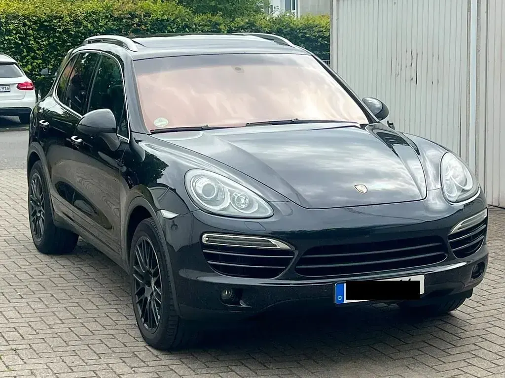 Gebraucht Porsche Cayenne 245 PS (180 kW) 2012 Schwarz SUV