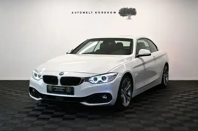 Gebraucht BMW 440 Sport Line 326 PS (239 kW) 2016 Mineralweiss metallic Cabrio