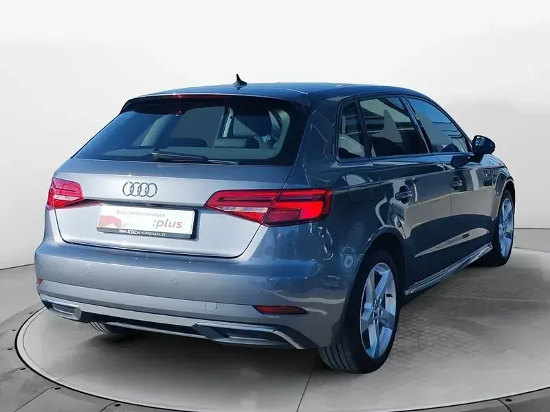 Gebraucht Audi A3 Sportback e-tron 204 PS (150 kW) 2020 Grau Kleinwagen