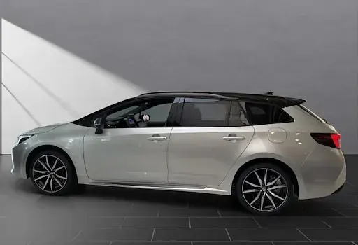 Neu Toyota Corolla Sport 178 PS (130 kW) 2026 Silber Limousine