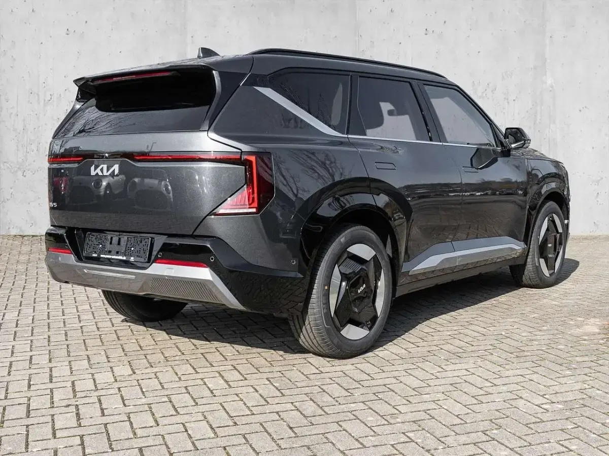 Neu Kia EV5 Earth 160 kW (218 PS) 2026 Gravitygrau SUV