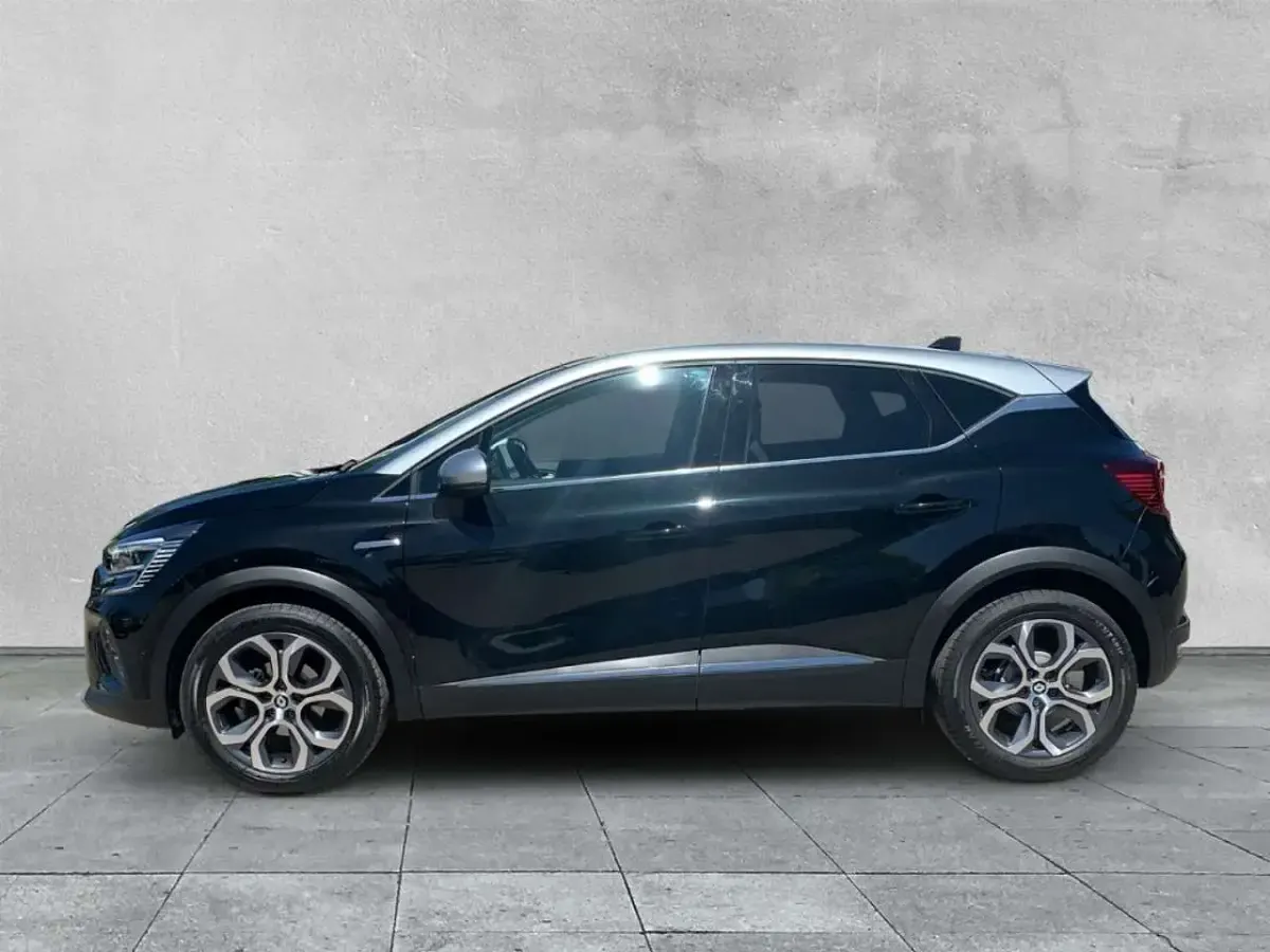 Gebraucht Renault Captur Techno 158 PS (116 kW) 2024 Schwarz & grau SUV