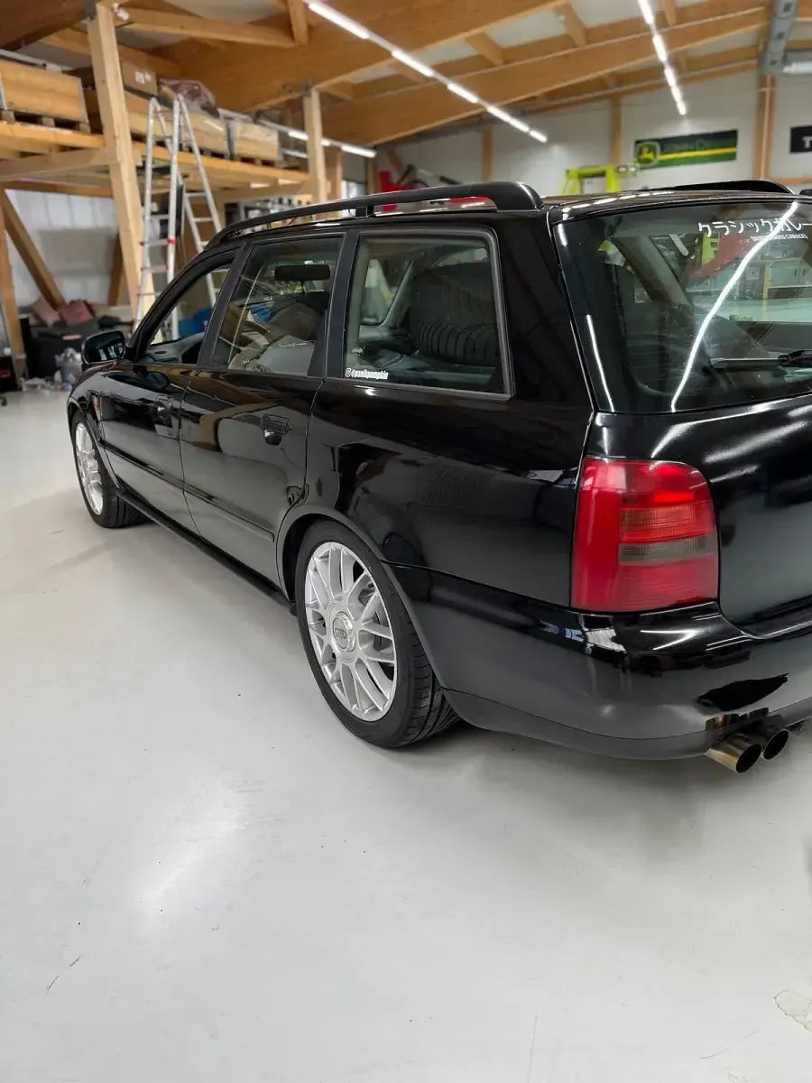 Gebraucht Audi A4 150 PS (110 kW) 1996 Schwarz Kombi