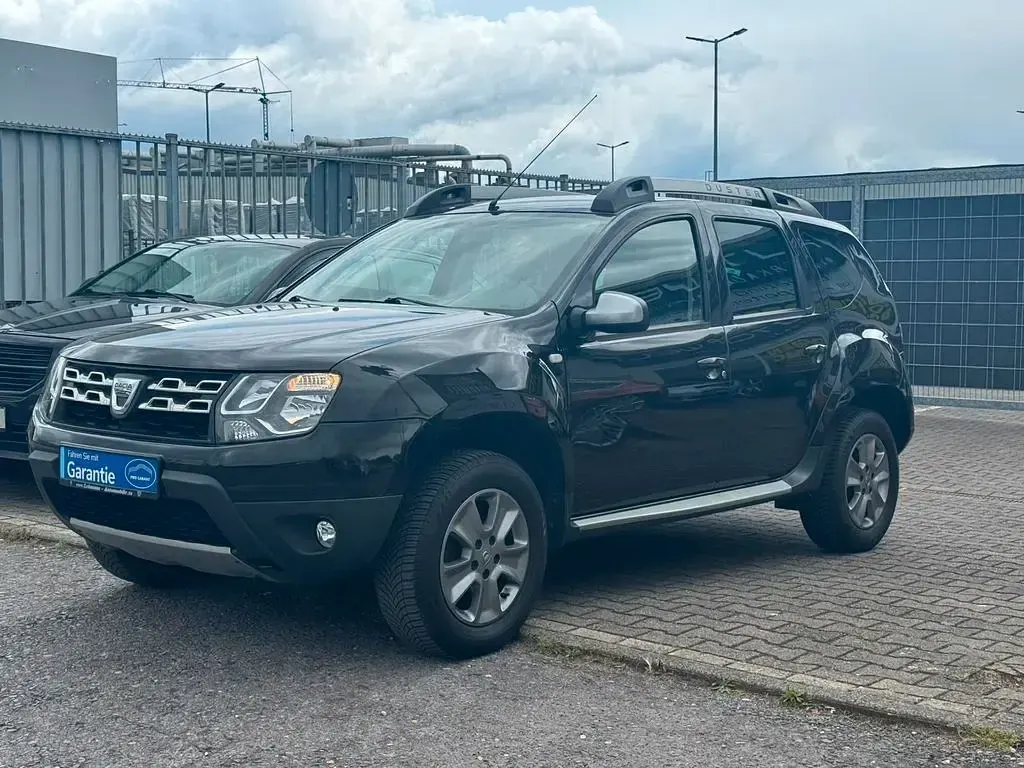 Gebraucht Dacia Duster Prestige 114 PS (83 kW) 2015 Schwarz SUV