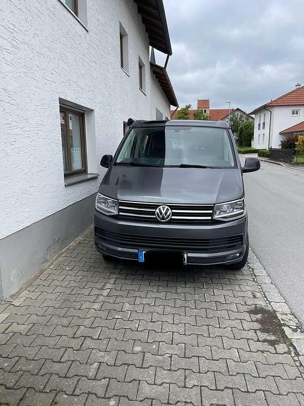 Grau Gebraucht 2018 VW California Edition Van | 43.500 € (Teuer) - Bild 1/4