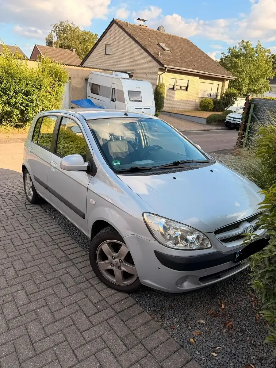 Gebraucht Hyundai Getz 106 PS (77 kW) 2008 Silber Kleinwagen