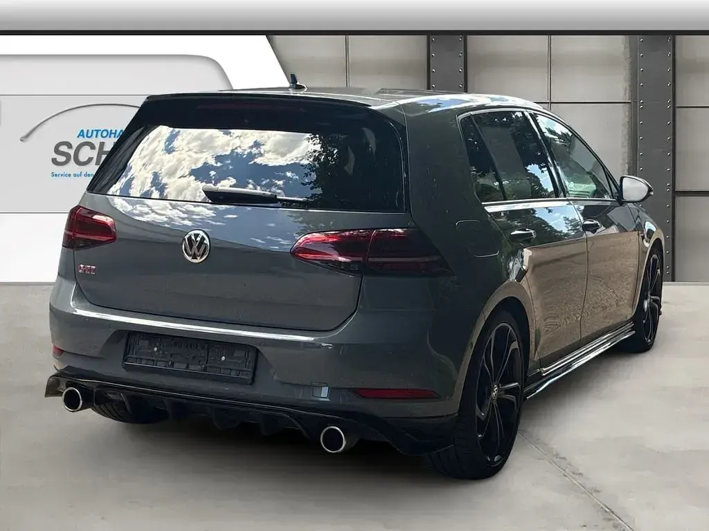 Gebraucht VW Golf VIII GTI 290 PS (213 kW) 2020 Grau Limousine
