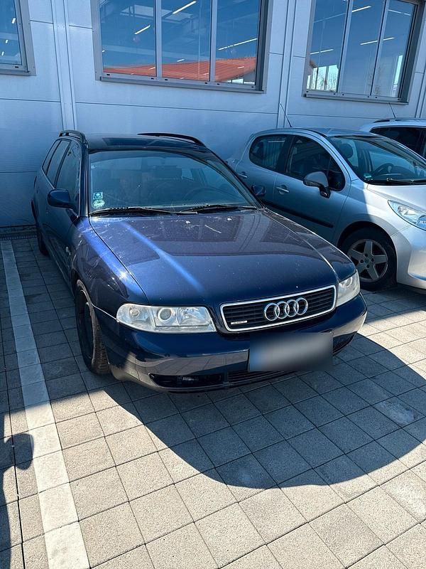 Gebraucht Audi A4 193 PS (141 kW) 1997 Blau Kombi