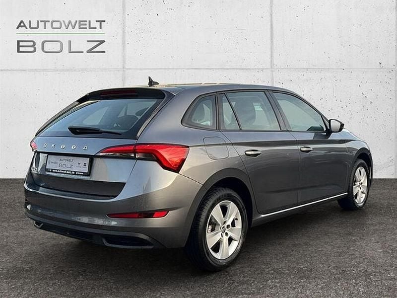 Gebraucht Skoda Scala Cool Plus 147 PS (108 kW) 2022 Grau Kleinwagen