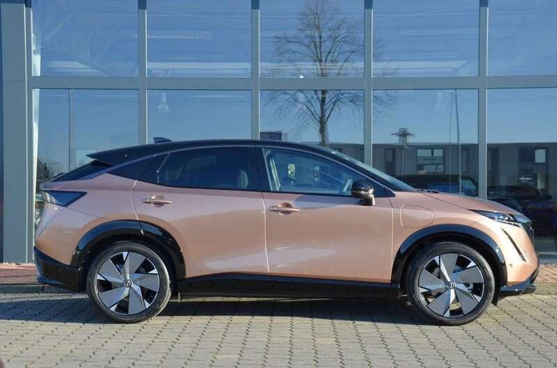 Akatsuki copper/pearl black Gebraucht 2024 Nissan Ariya Evolve SUV | 49.990 € (Fairer Preis) - Bild 1/4