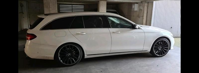 Gebraucht Mercedes E350 256 PS (188 kW) 2017 Weiß Kombi