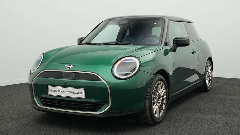 Gebraucht Mini Cooper Favoured 135 kW (184 PS) 2024 Grün Kleinwagen