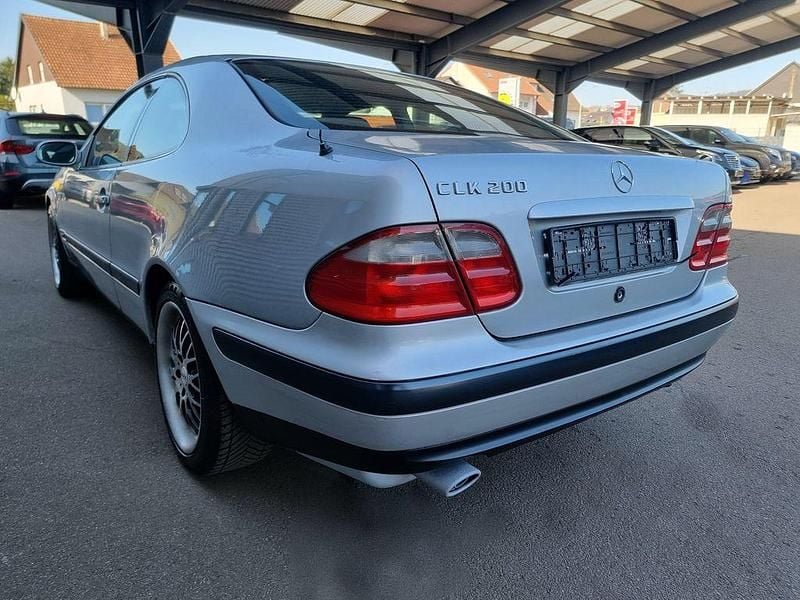 Gebraucht Mercedes CLK200 Elegance 136 PS (100 kW) 1998 Silber