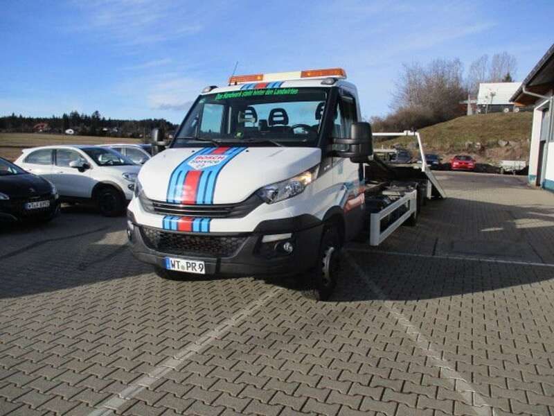 White ic 194 Gebraucht 2018 Iveco Daily Van / Kleinbus | 50.000 € - Bild 1/4