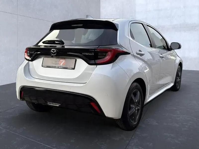 Second-hand Mazda 2 116 CP (85 kW) 2022 Alb Berlinǎ