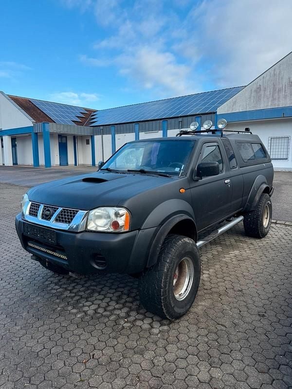 Gebraucht Nissan Navara 133 PS (97 kW) 2002 Schwarz Pickup