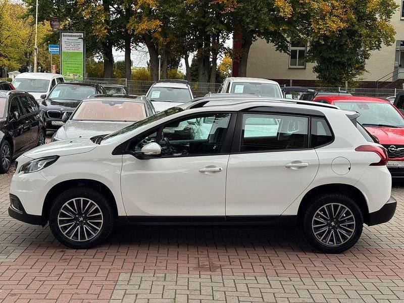 Gebraucht Peugeot 2008 Active 82 PS (60 kW) 2018 Weiß SUV
