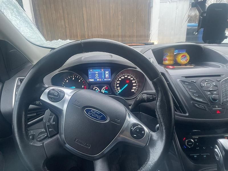 Gebraucht Ford Kuga 180 PS (132 kW) 2015 Weiß SUV