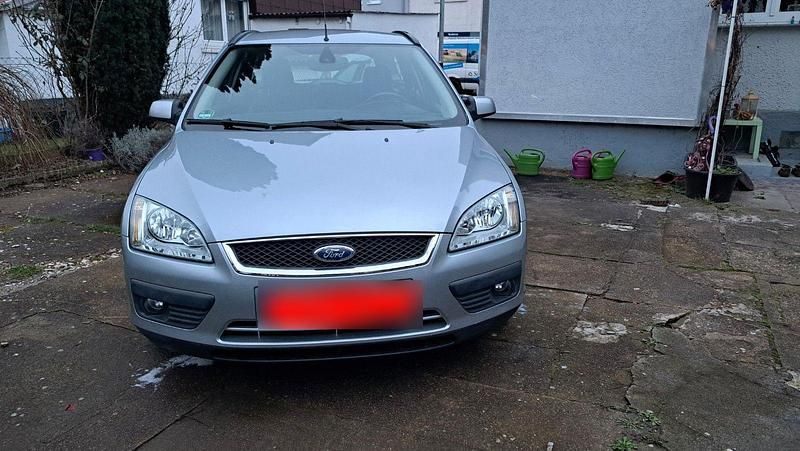 Gebraucht Ford Focus 116 PS (85 kW) 2005 Grau Kombi