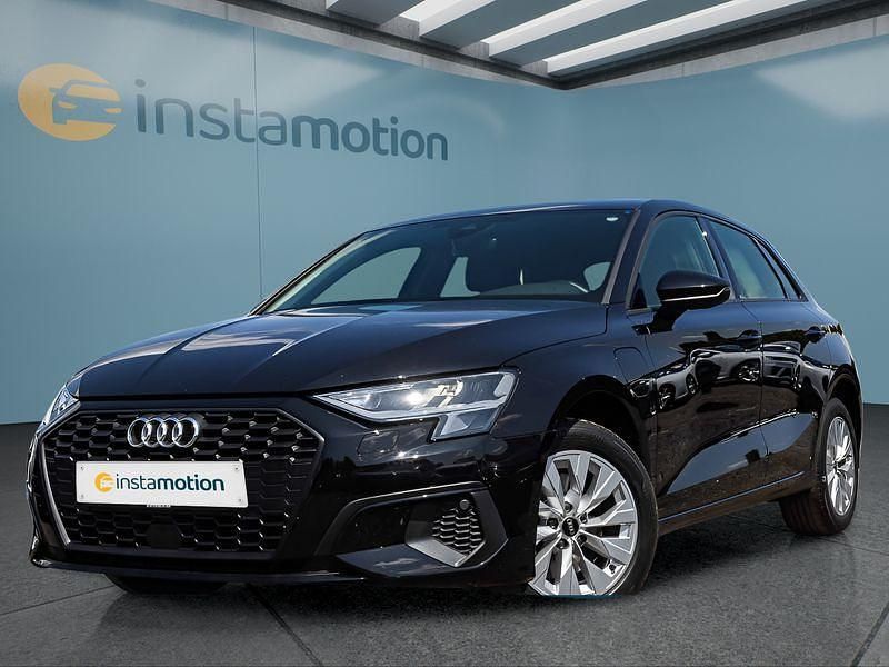 Schwarz Gebraucht 2022 Audi A3 Sportback e-tron Limousine | 23.449 € (Fairer Preis) - Bild 1/2