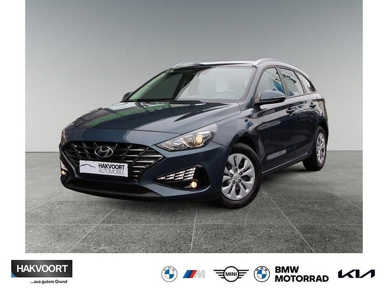 Blau Gebraucht 2024 Hyundai i30 Kombi | 18.980 € (Guter Preis) - Bild 1/4