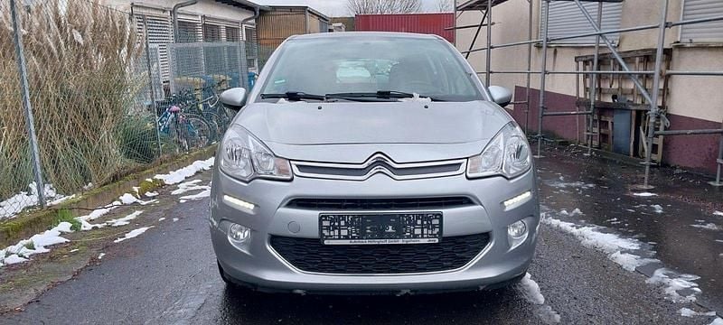 Gebraucht Citroën C3 SELECTION 82 PS (60 kW) 2017 Silber Kleinwagen