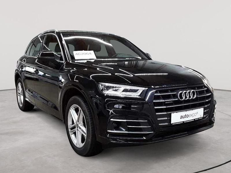Brillantschwarz Gebraucht 2020 Audi Q5 Ambiente SUV | 27.490 € (Guter Preis) - Bild 1/4