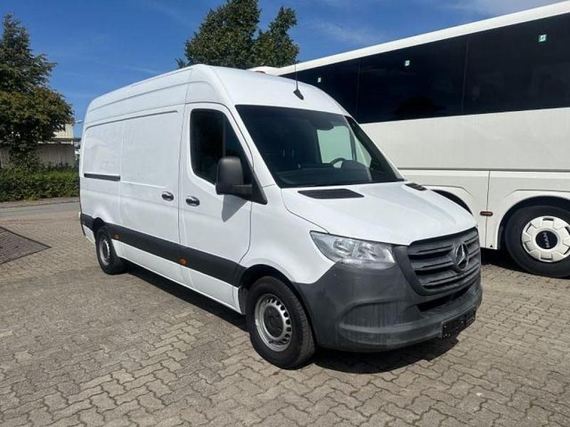 Arktikweiss Gebraucht 2020 Mercedes Sprinter Van | 26.168 € (Fairer Preis) - Bild 1/4