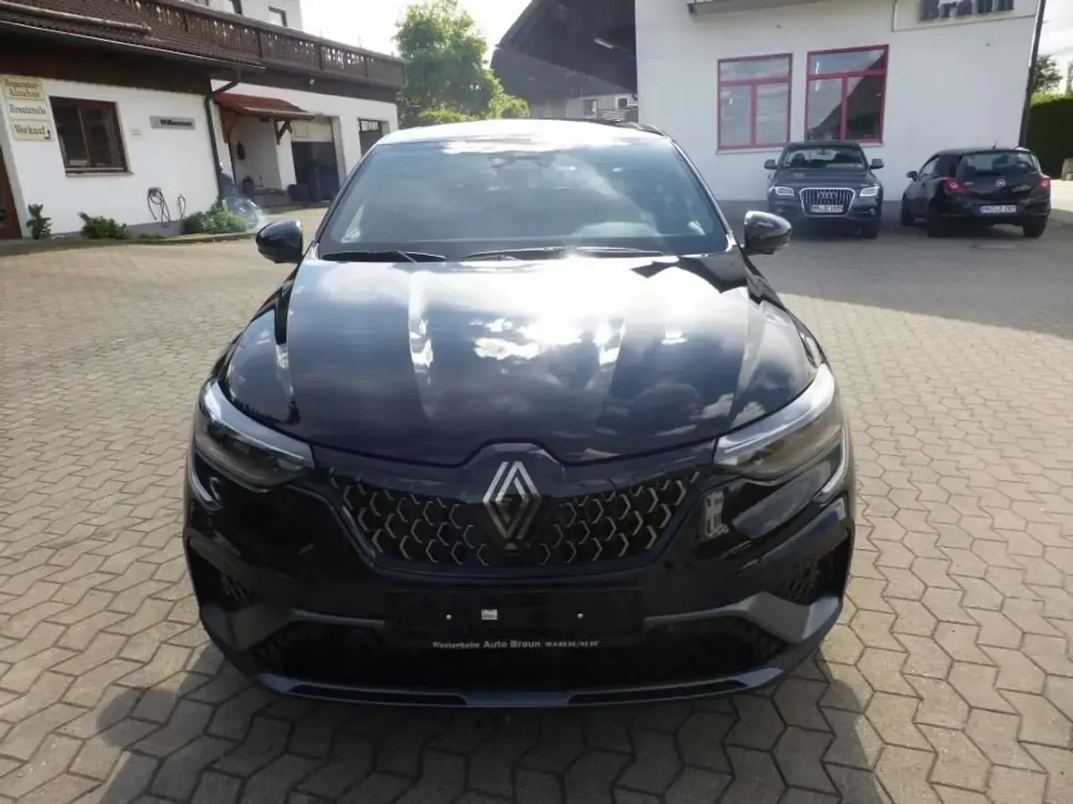 Gebraucht Renault Arkana Esprit Alpine 140 PS (102 kW) 2025 Schwarzmetallic SUV