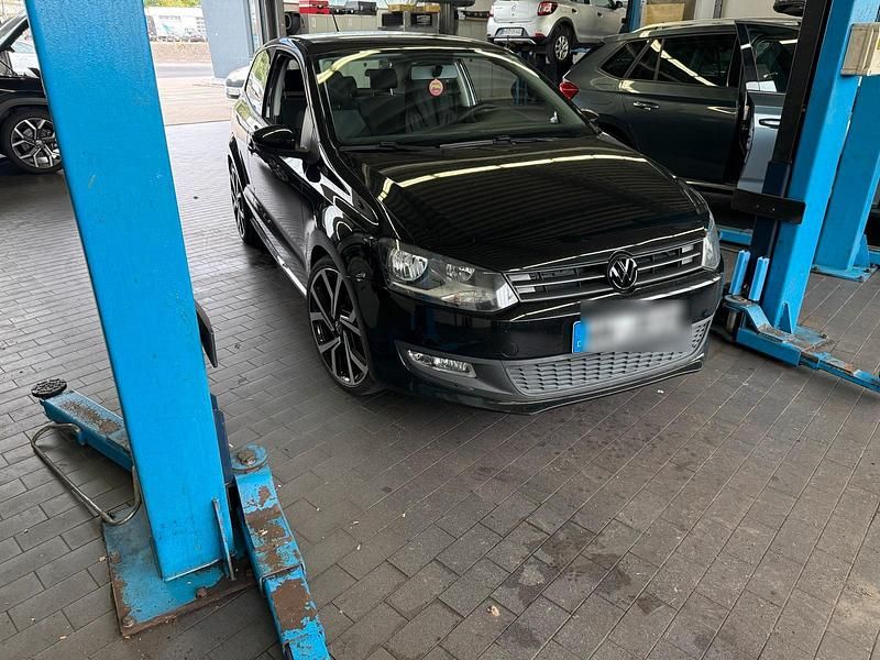 Schwarz Gebraucht 2010 VW Polo Kleinwagen | 4.200 € (Teuer) - Bild 1/4