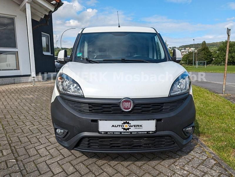 Weiß Gebraucht 2018 Fiat Doblò Van / Kleinbus | 7.100 € (Superpreis) - Bild 1/4