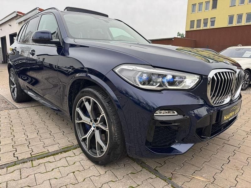 Blau Gebraucht 2021 BMW X5 M Sport SUV | 59.900 € (Fairer Preis) - Bild 1/4