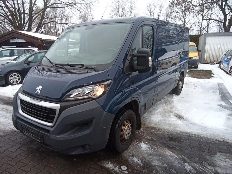 Gebraucht Peugeot Boxer Comfort 131 PS (96 kW) 2014 Blau Van