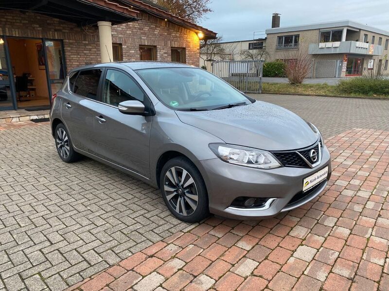 Grau Gebraucht 2016 Nissan Pulsar N-Connecta Kombi | 8.850 € (Fairer Preis) - Bild 1/4