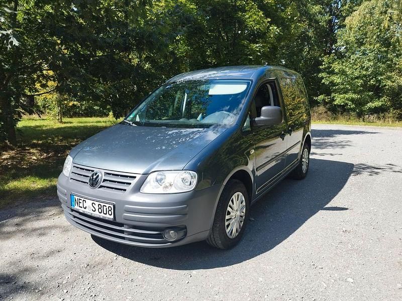 Grau Gebraucht 2009 VW Caddy Life Van / Kleinbus | 7.700 € (Teuer) - Bild 1/4