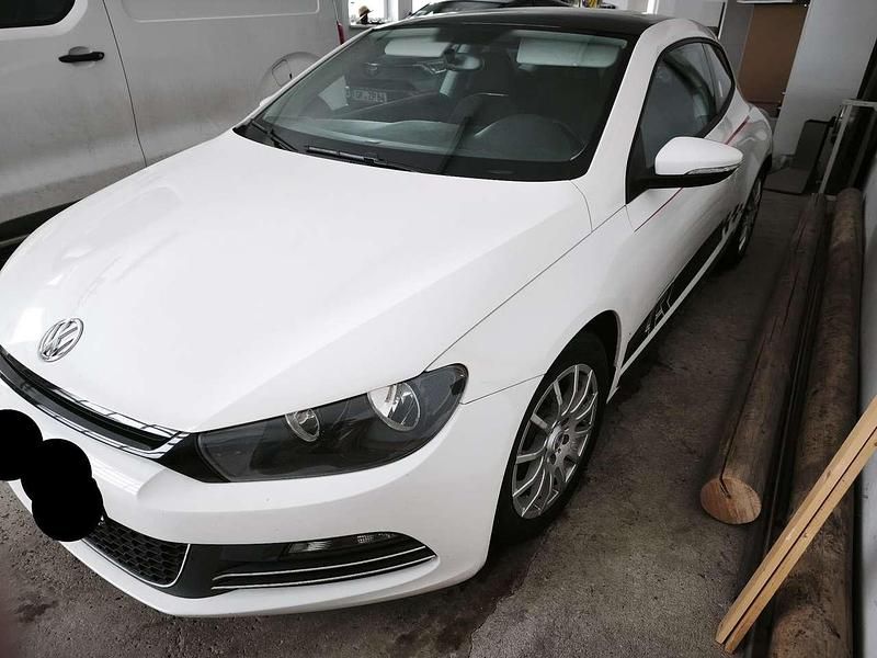 Gebraucht VW Scirocco 160 PS (117 kW) 2009 Weiß Coupé