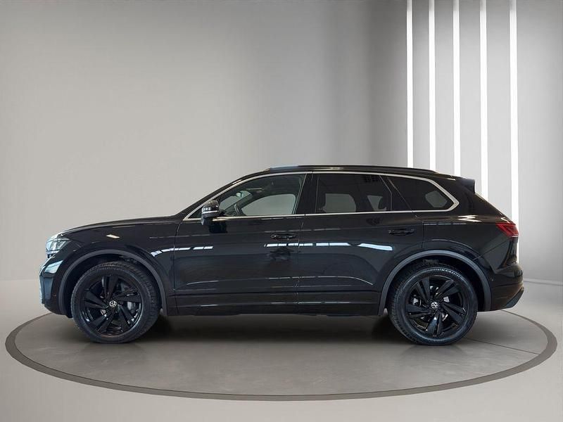 Gebraucht VW Touareg Elegance 231 PS (169 kW) 2024 Schwarz SUV