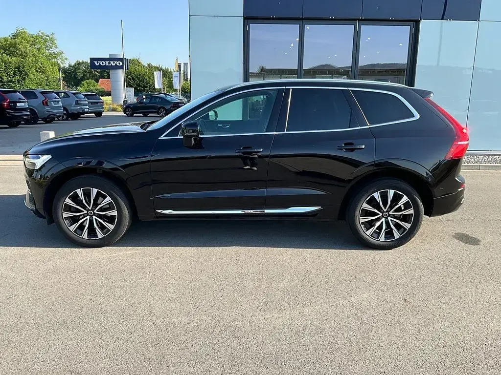 Gebraucht Volvo XC60 Plus 197 PS (144 kW) 2023 Schwarz SUV