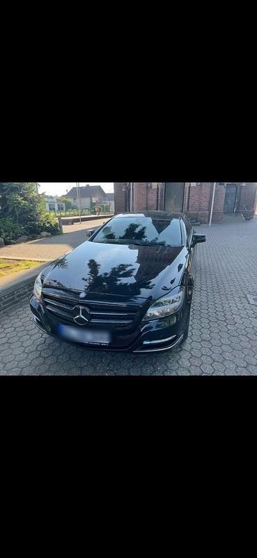 Schwarz Gebraucht 2013 Mercedes CLS350 Coupé | 22.990 € (Etwas zu teuer) - Bild 1/4