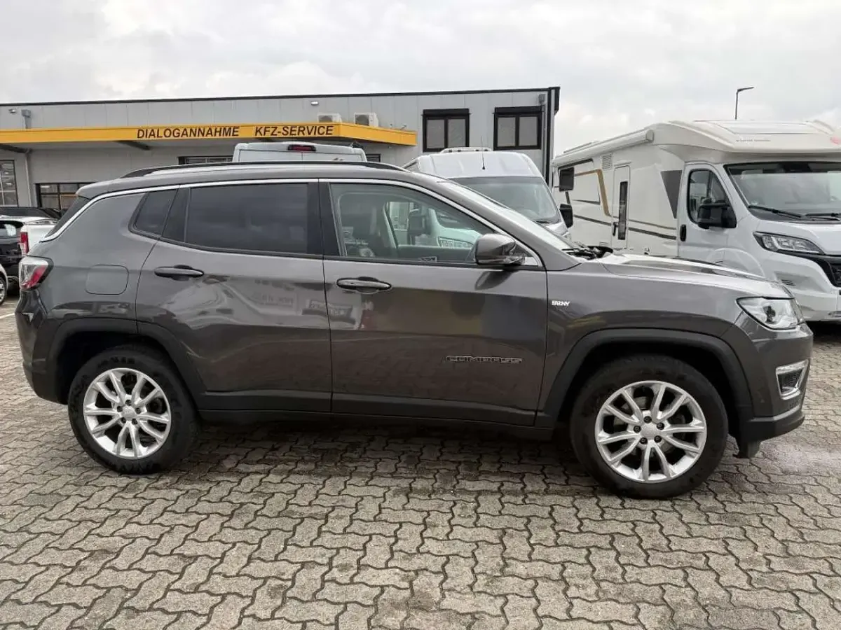 Brugt Jeep Compass Limited 150 HK (110 kW) 2021 Granite crystal metallic SUV