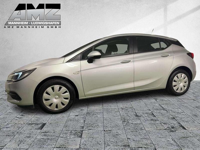 Gebraucht Opel Astra 110 PS (80 kW) 2021 Argon silber/ice silver (m2) Limousine