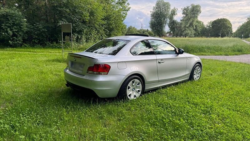 Gebraucht BMW 118 Coupé 143 PS (105 kW) 2010 Silber Coupé
