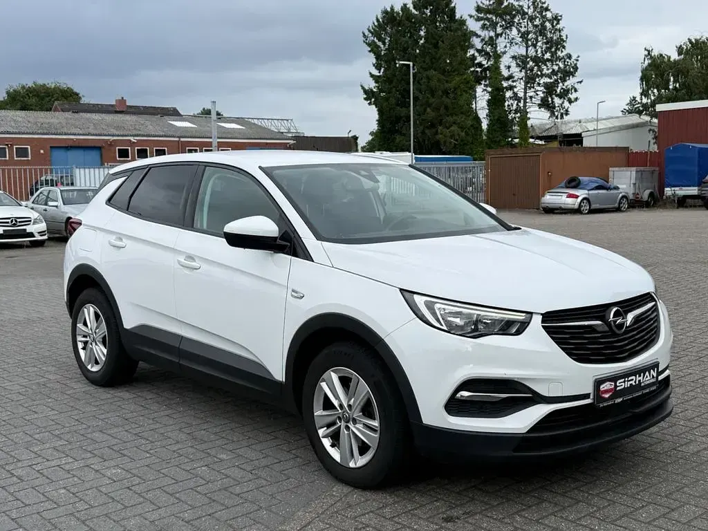 Gebraucht Opel Grandland X Edition 131 PS (96 kW) 2018 Weiß SUV