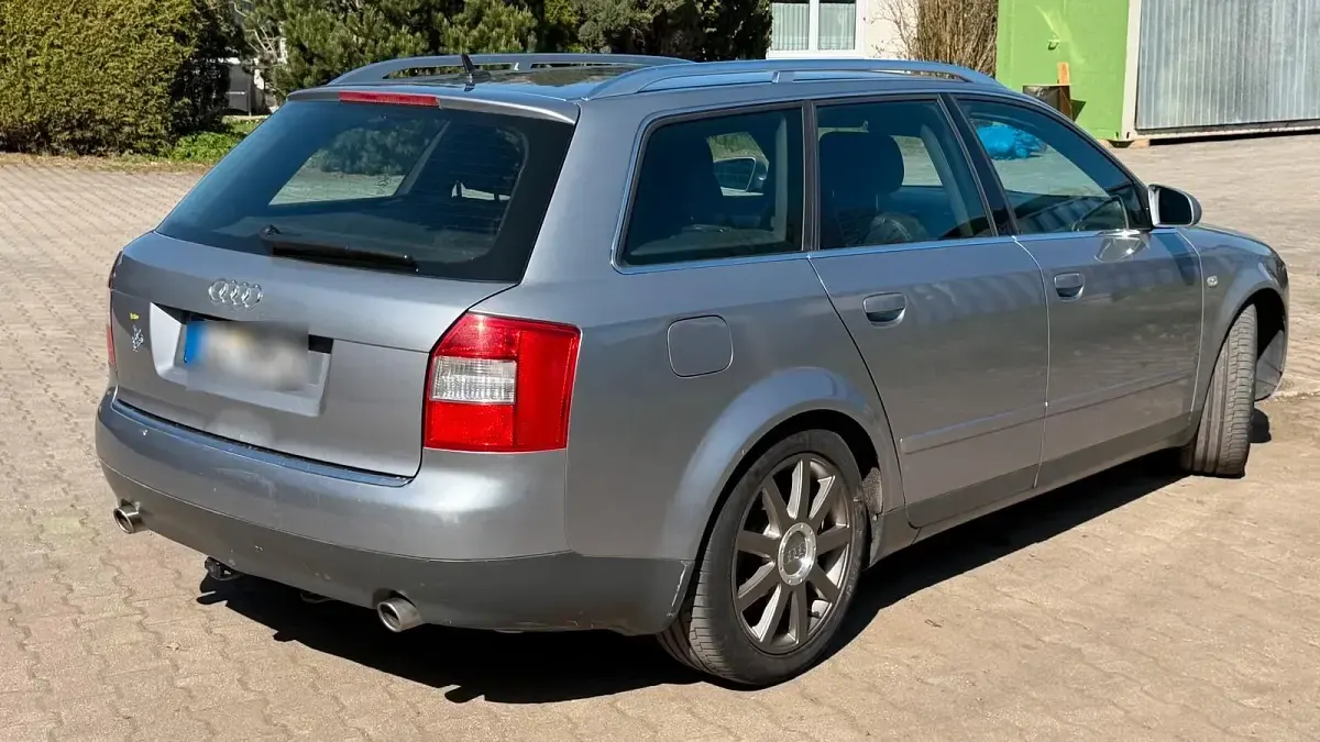 Gebraucht Audi A4 S-Line 220 PS (161 kW) 2002 Grau Kombi