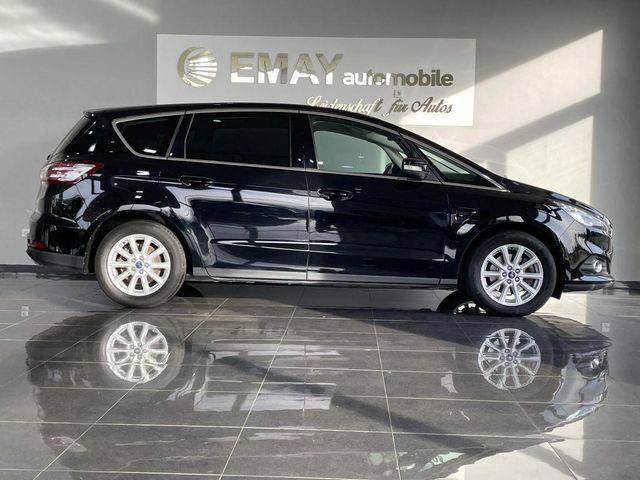 Gebraucht Ford S-MAX Titanium 180 PS (132 kW) 2017 Schwarz (iridiumschwarz metallic) Van / Kleinbus